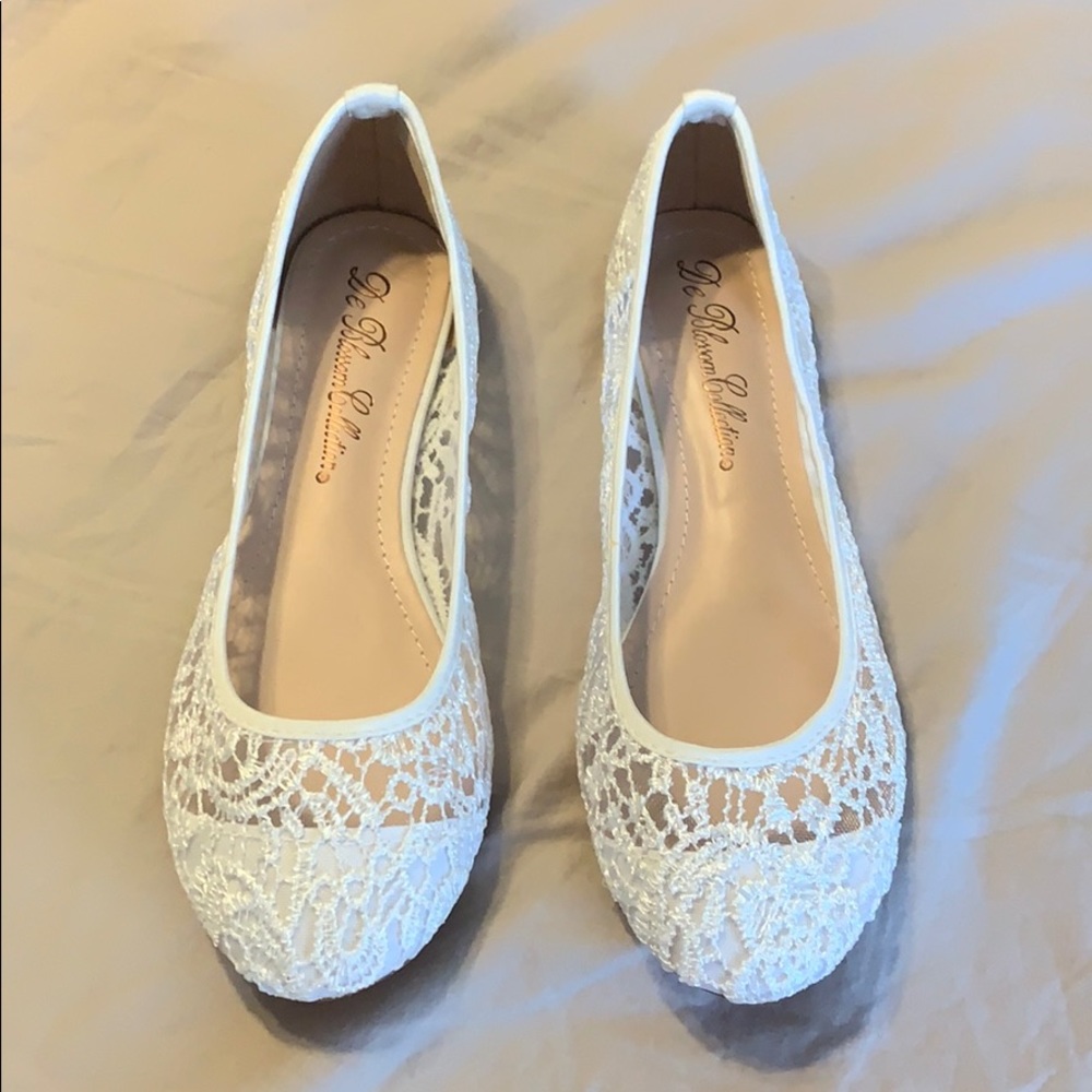 White 8.5 Wide Width crochet style flats